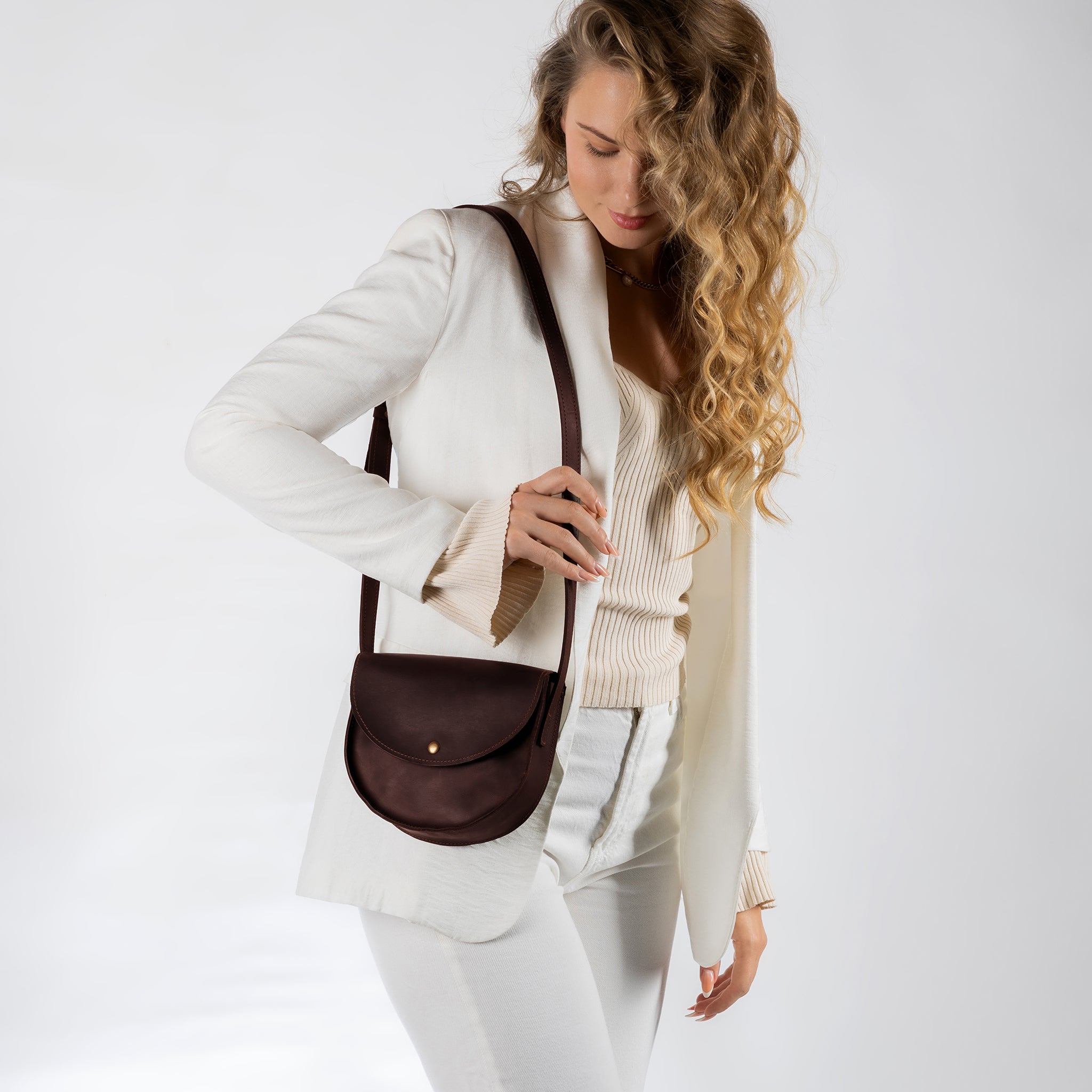 Saddle Leather Handmade Bag ,Crossbody bag for Women - Classy Wood