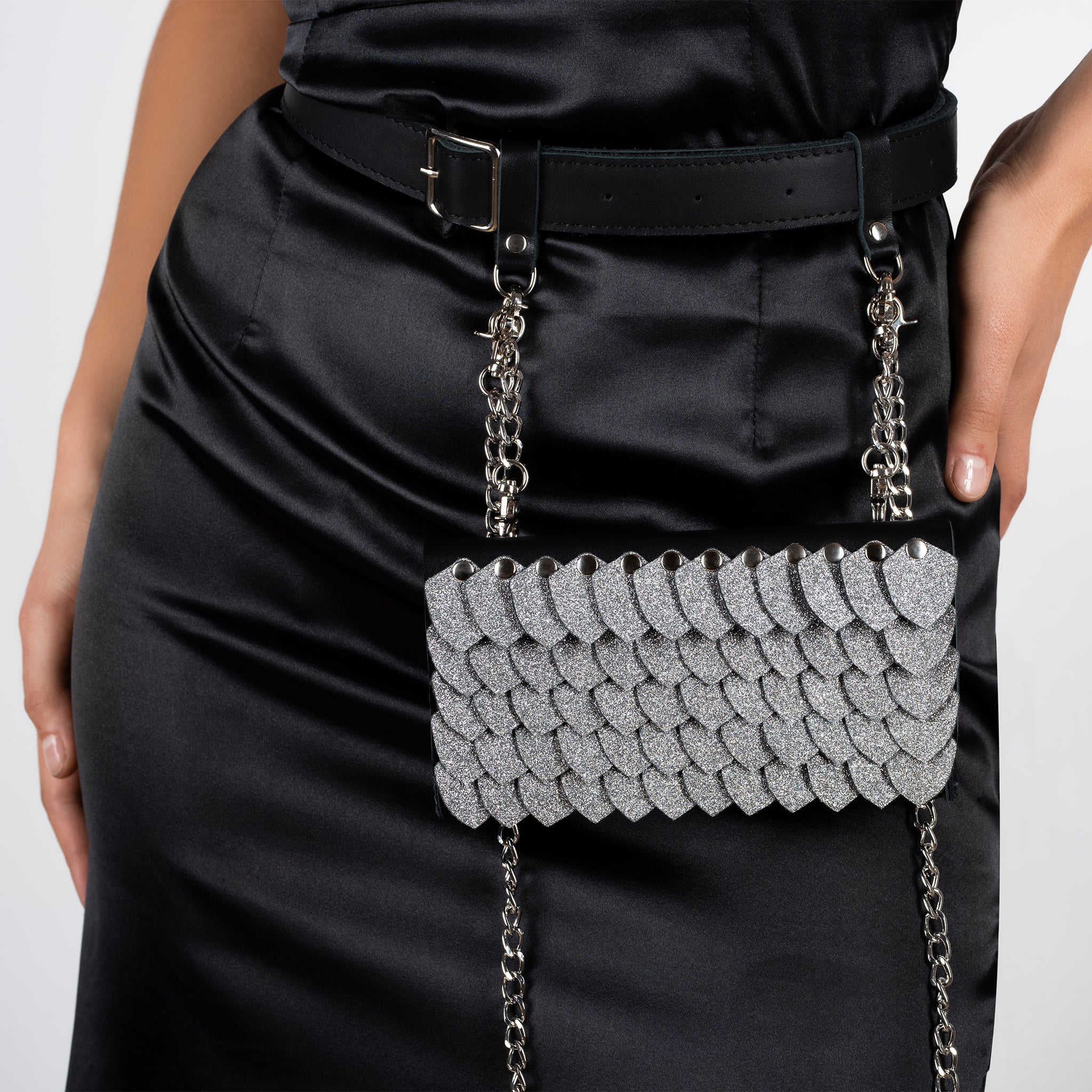 Women's Designer Leather Crossbody Bag, Chain Belt Bag -Bright Shield Dragon