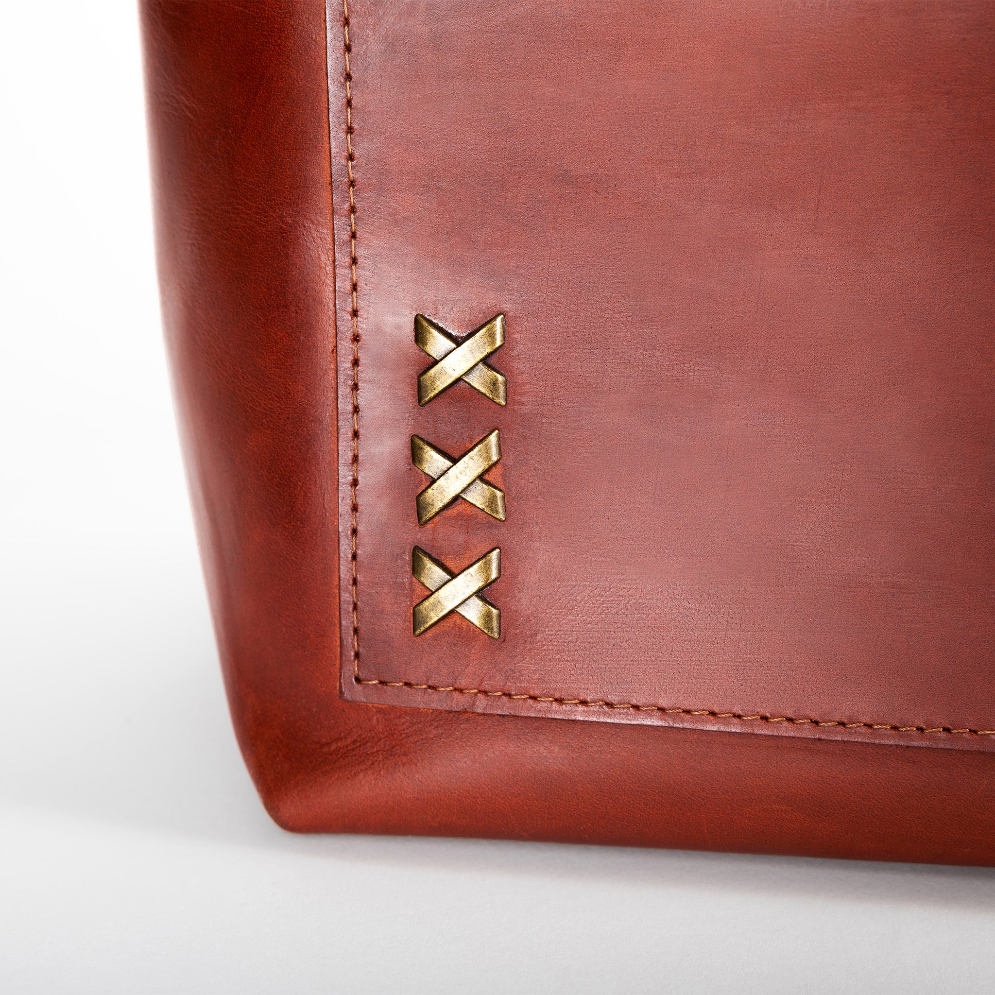 Leather Tote - Essentials